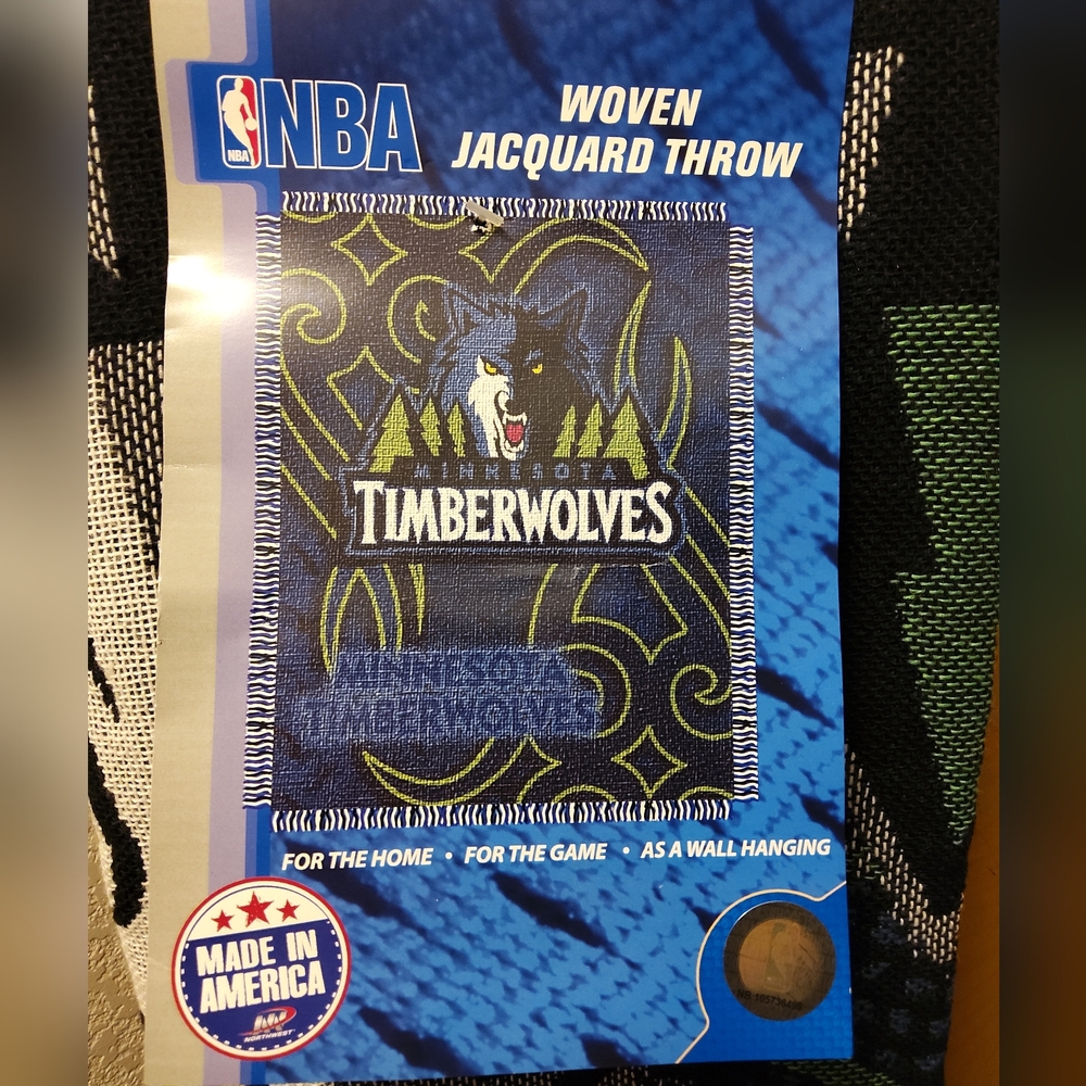 NWT NBA Minnesota Timberwolves Woven Jacquard Throw Firm Price